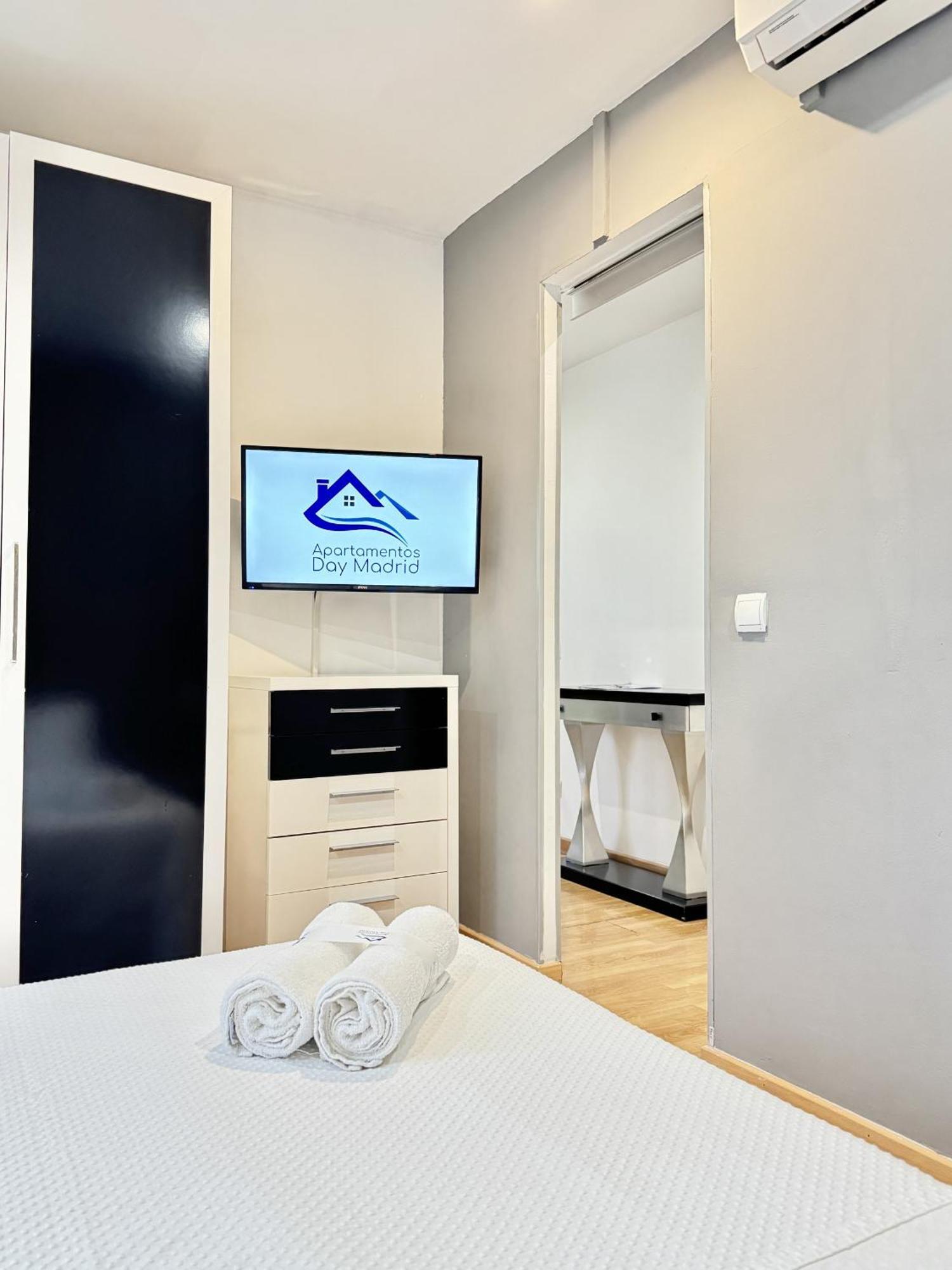 Day San Antonio Centro Gran Via Sol Malasana Apartment *